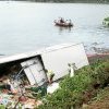 Térénez. Près du pont, un 44 tonnes quitte la route dans un virage [Vidéo]